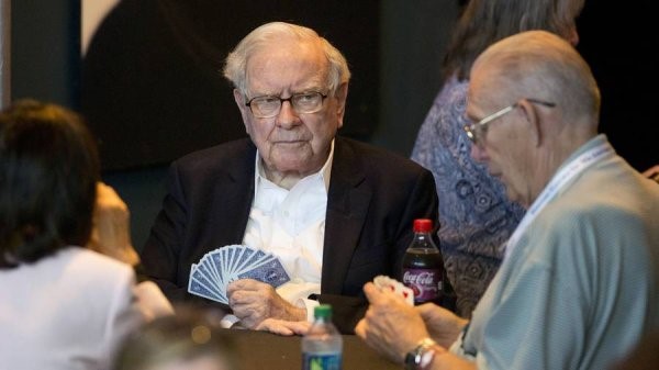 Charlie Munger’s business partner, Warren Buffet, also puts in 12 hours a week at the bridge table.