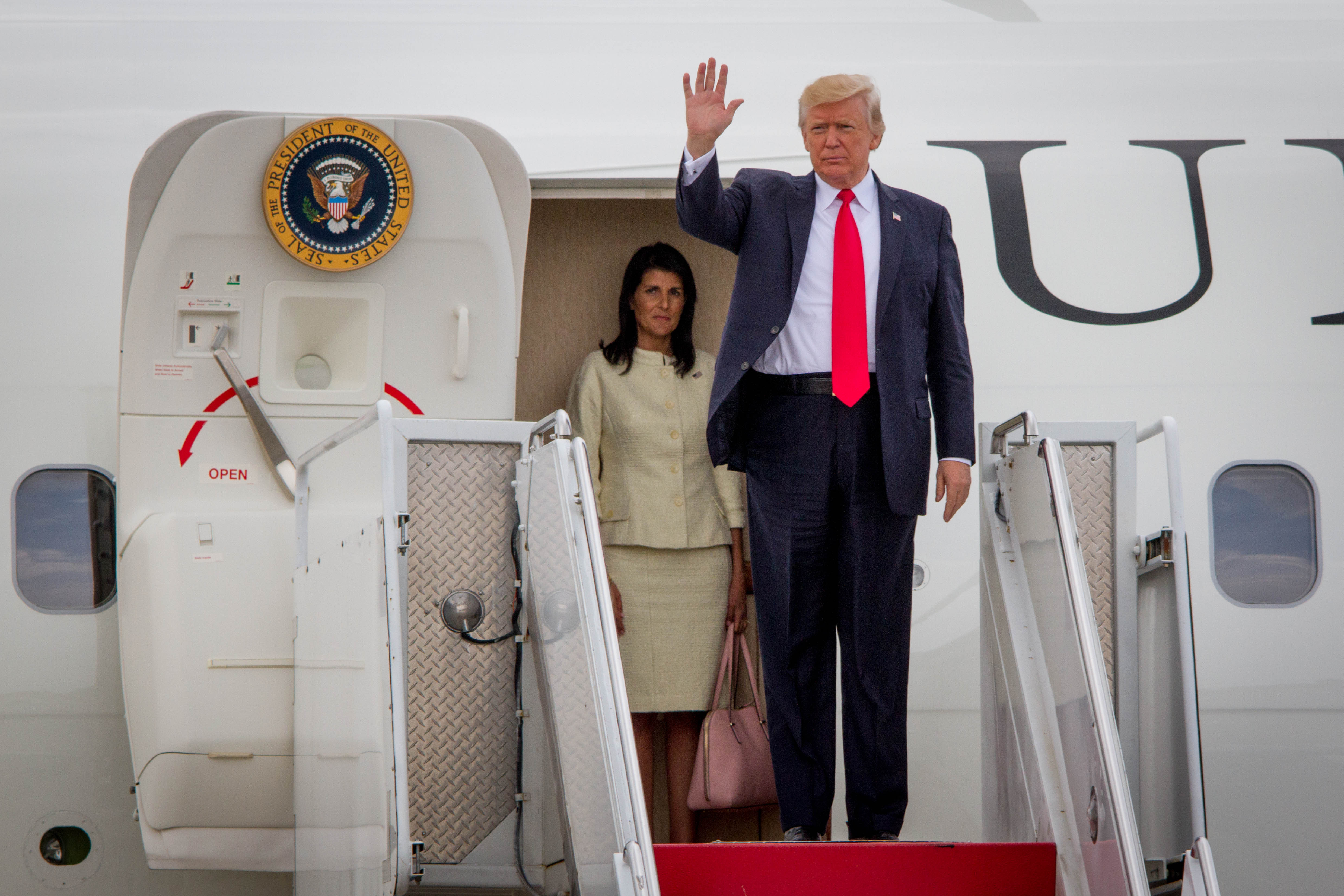 A narrow race between Trump and Halley may see Trump lead the Republican bid. (Source: Michael Candelori/Shutterstock)